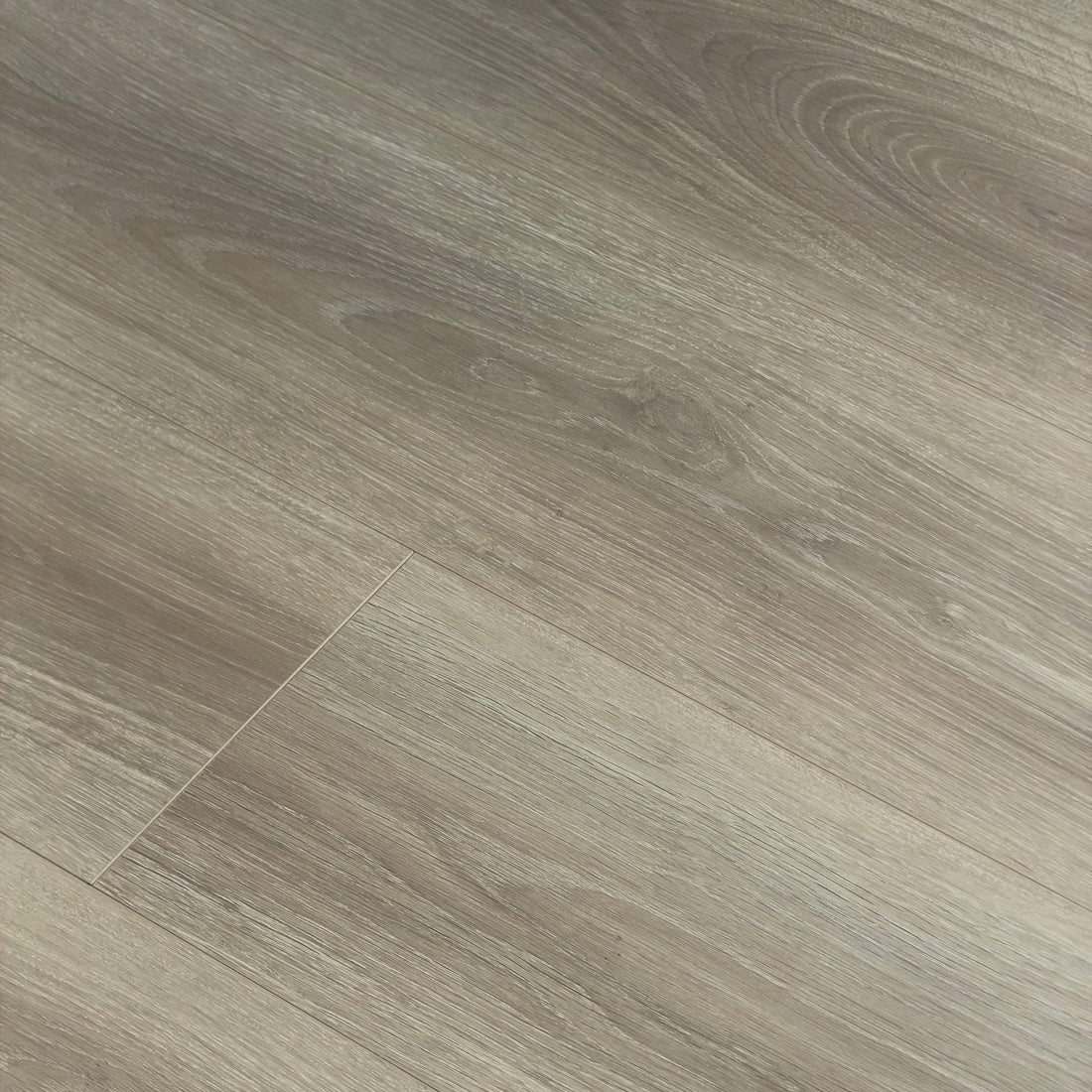 How to Clean and Maintain Laminate Flooring