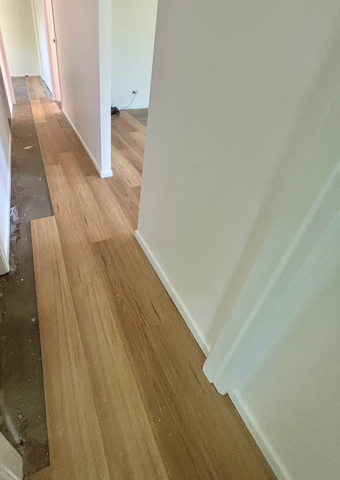 How to Lay Hybrid Flooring: A Step-by-Step DIY Guide