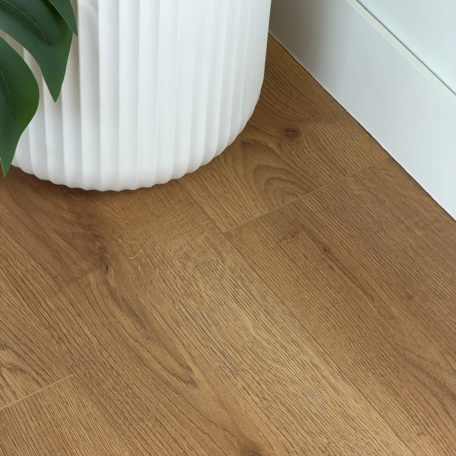 Natural Oak Laminate 12mm flooring